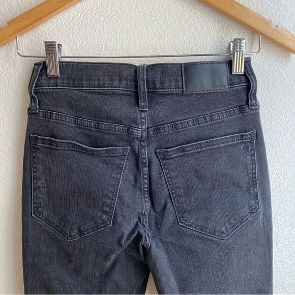 Madewell | 10” High-Rise Skinny Jeans with Distressed Hem, Size 23 - Picture 8 of 15